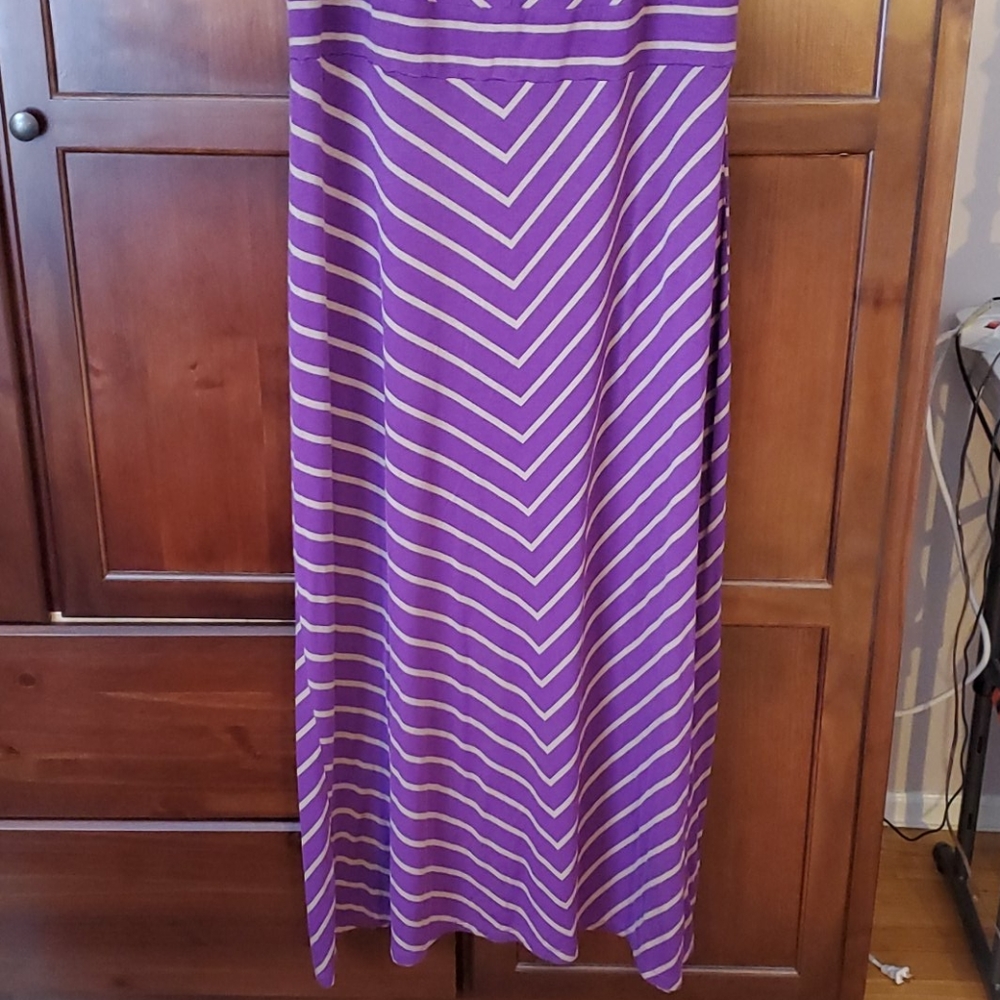 MaxiDress - Picture 3 of 9